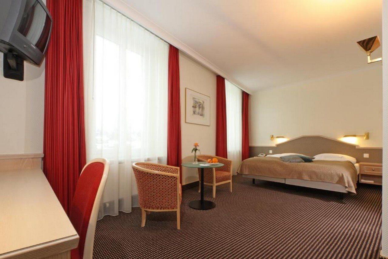 Seehotel Waldstaetterhof Swiss Quality Бруннен Экстерьер фото